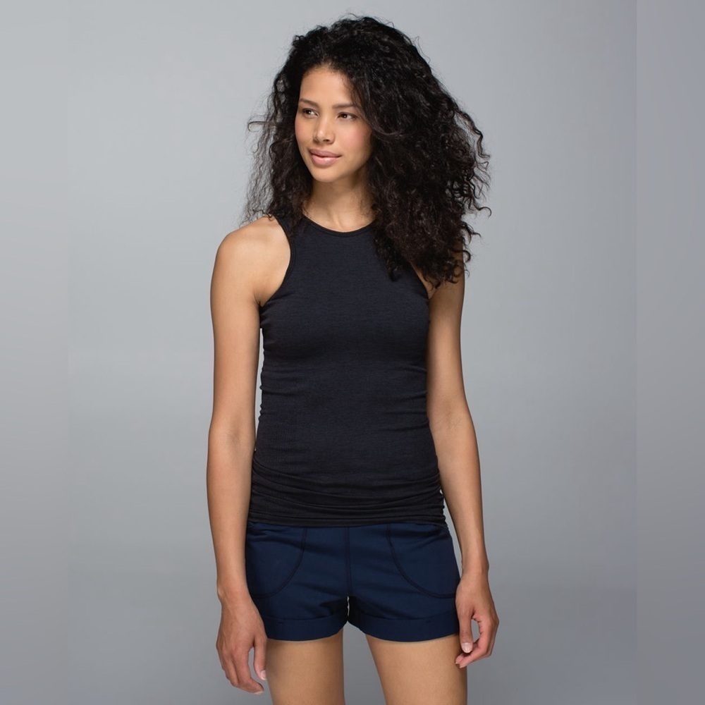 Lululemon Seamlessly Covered Tank size 6